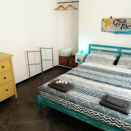 Blue Room Guest House *